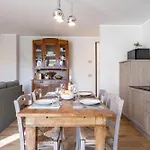 Villa Sunset - Luxury With Pool & Large Private Garden And Parking, Few Steps From The Beach, Ideal For Singles, Couples And A Family *