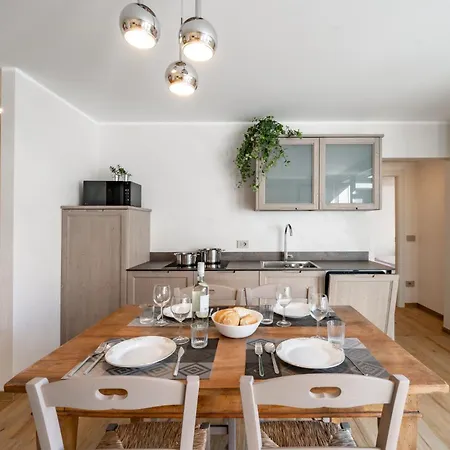 Sunset - Luxury With Pool & Large Private Garden And Parking, Few Steps From The Beach, Ideal For Singles, Couples And A Family Βίλα *